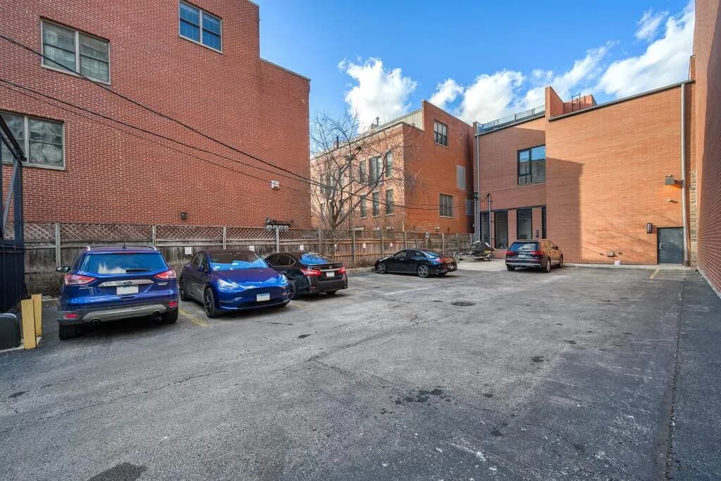 1219 W Madison Street, Chicago — photo 11 of 47